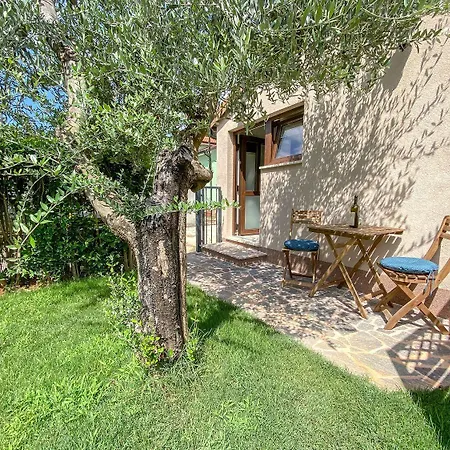 Malerisches Studio-apartment Mit 2 Bikes, Terrasse - Nur 250 Meter Zum Strand Апартаменты