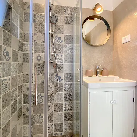 Апартаменты Malerisches Studio-apartment Mit 2 Bikes, Terrasse - Nur 250 Meter Zum Strand *