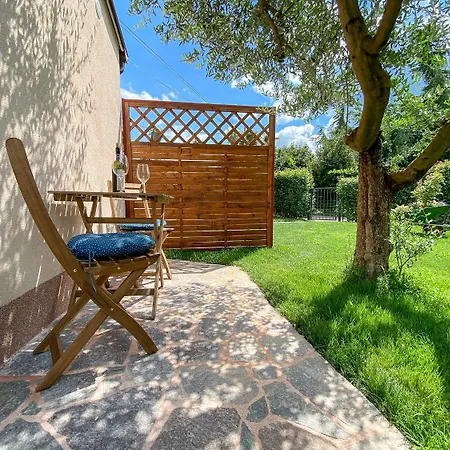 Malerisches Studio-apartment Mit 2 Bikes, Terrasse - Nur 250 Meter Zum Strand